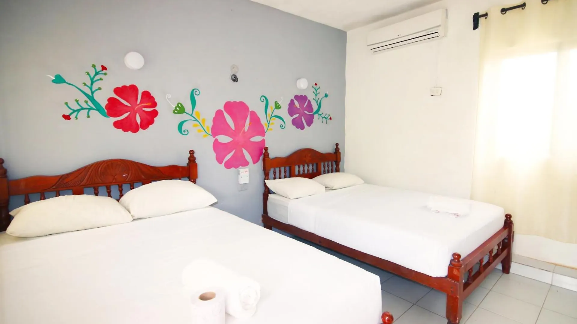 Hotel Los Arcos Holbox contacts